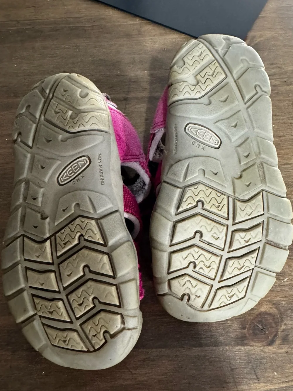 KEEN Newport H2 Toddler Sandals Pink Fuchsia Size 7 Washable Outdoor Water Shoes